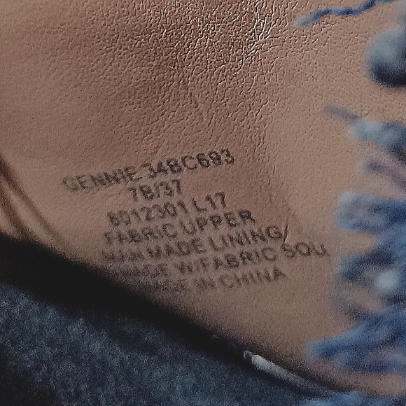 BCBGeneration Gennie Rhinestone Pineapple Frayed Fringe Denim Slip-On Slide Mule - Picture 10 of 11